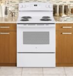 GE 30" White Free-Standing Electric Range - JBS360DMWW - Image 6